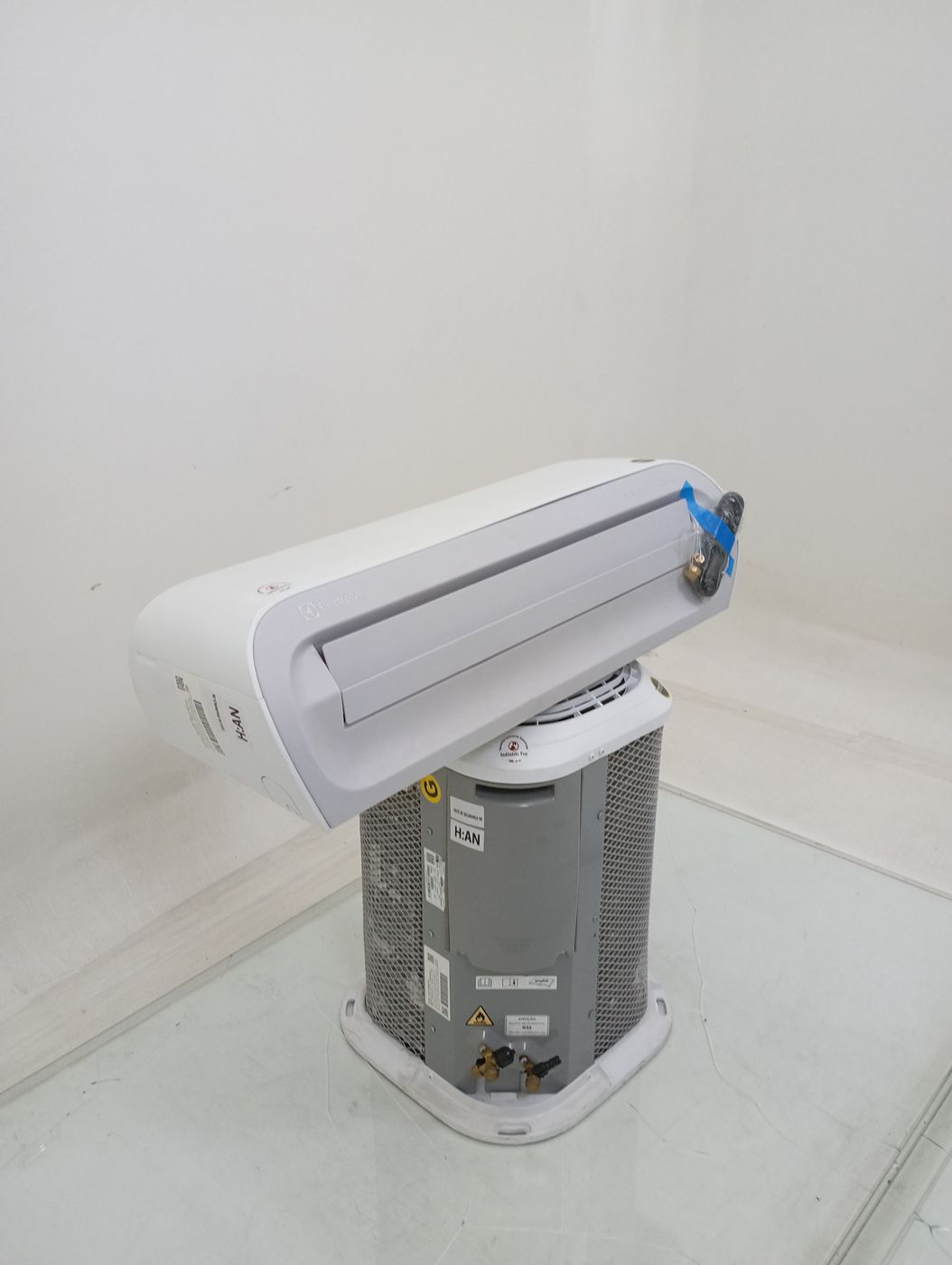 AR CONDICIONADO ELECTROLUX JI12F - SPLIT ELEC