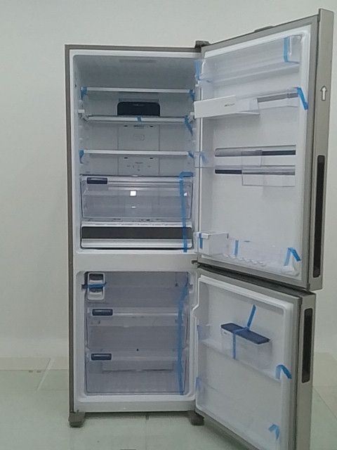 REFRIGERADOR ELECTROLUX IB55S FROST FREE INVE
