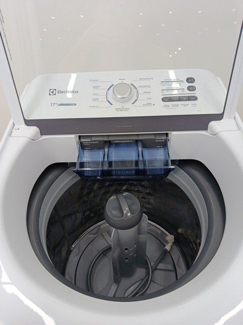 LAVADORA ELECTROLUX LED17 - Lavadora Electrol