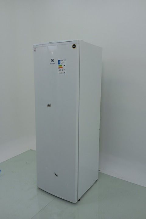 FREEZER ELECTROLUX FEI27 VERTICAL CYCLE DEFRO