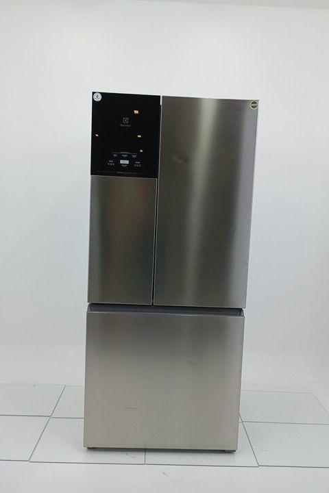 REFRIGERADOR ELECTROLUX IM8S FROST FREE INVER