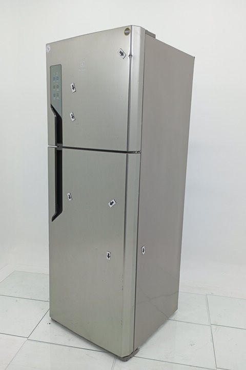 REFRIGERADOR ELECTROLUX TF56S TOP FREEZER FRO
