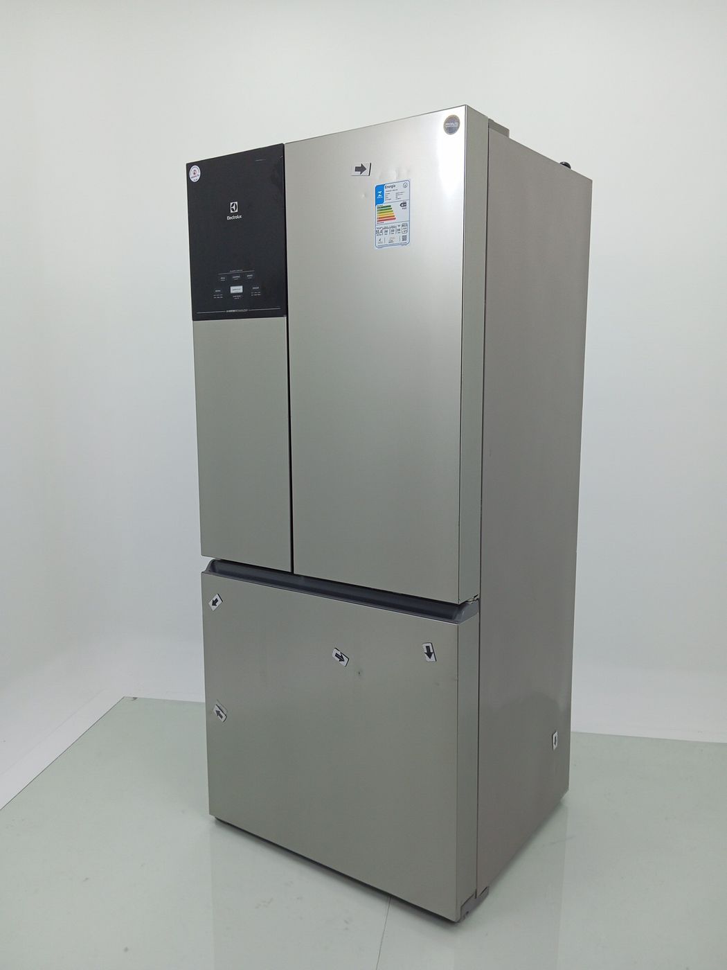 REFRIGERADOR ELECTROLUX IM8S FROST FREE INVER