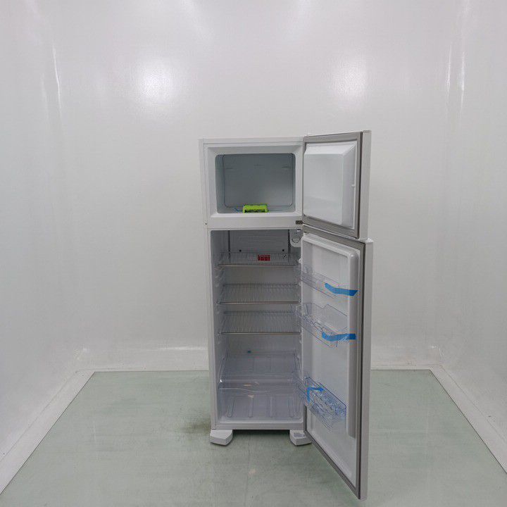 GELADEIRA ELECTROLUX DC35A CYCLE DEFROST 260L