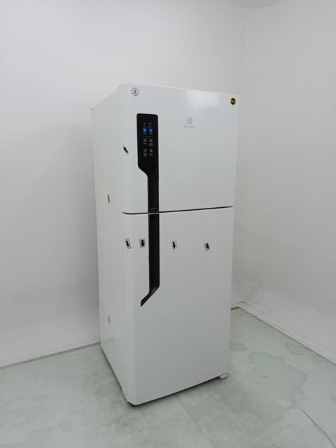 REFRIGERADOR ELECTROLUX TF55 FROST FREE 431L 