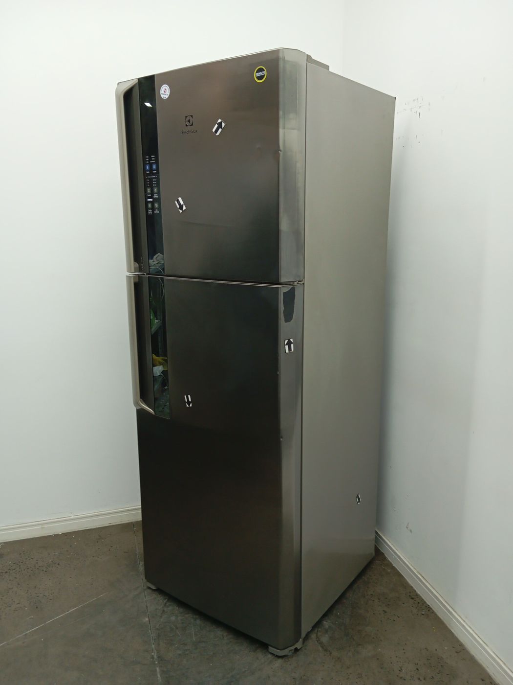 REFRIGERADOR ELECTROLUX DF56S  DUAS PORTAS FR