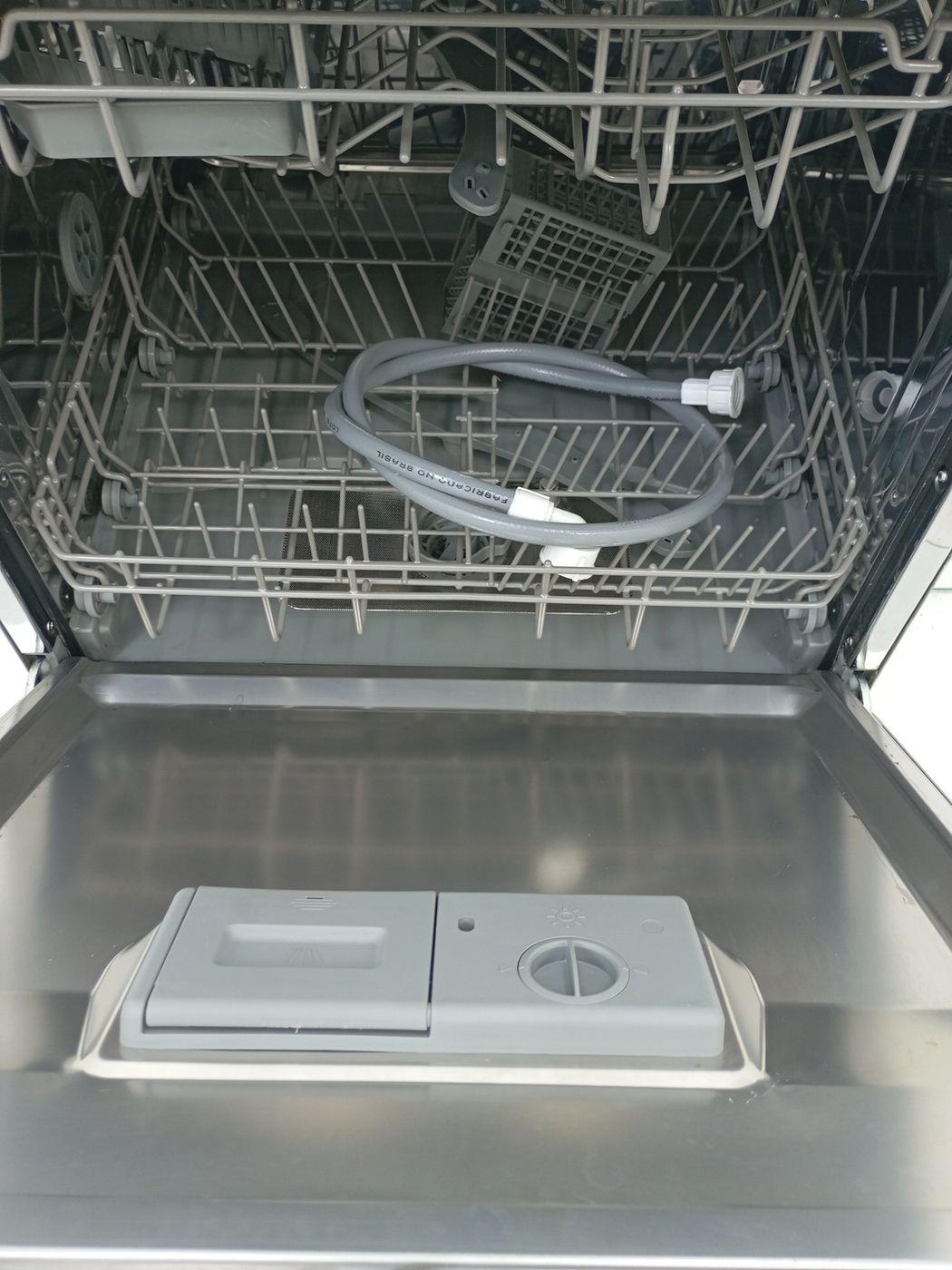 LAVA LOUCAS ELECTROLUX LE08S - Lava Louça Ele