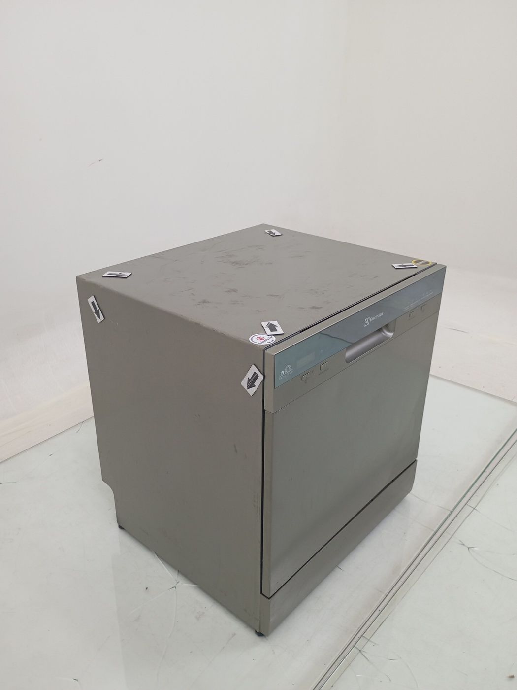 LAVA LOUCAS ELECTROLUX LL08S - Lava Louça Ele