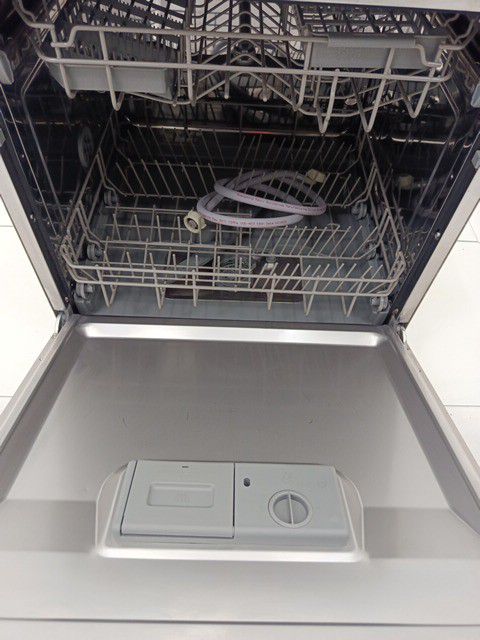 LAVA LOUCAS ELECTROLUX LL08S - Lava Louça Ele