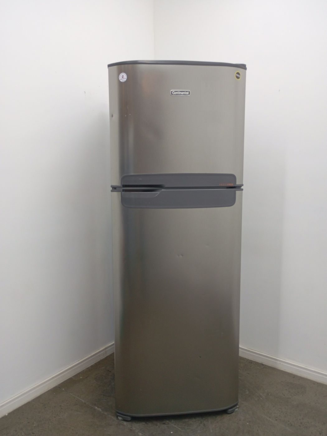 REFRIGERADOR CONTINENTAL TC56S FROST FREE 472