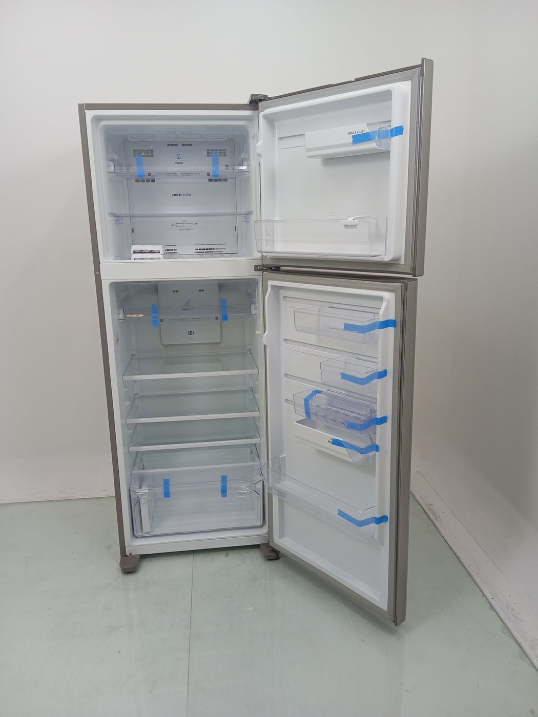 REFRIGERADOR ELECTROLUX TF56S TOP FREEZER FRO