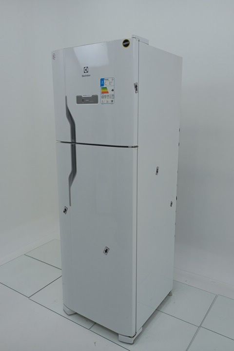 REFRIGERADOR ELECTROLUX  DUAS PORTAS FROST FR