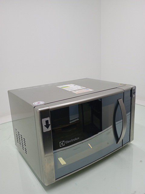 MICRO-ONDAS ELECTROLUX ME41X 31L - INOX