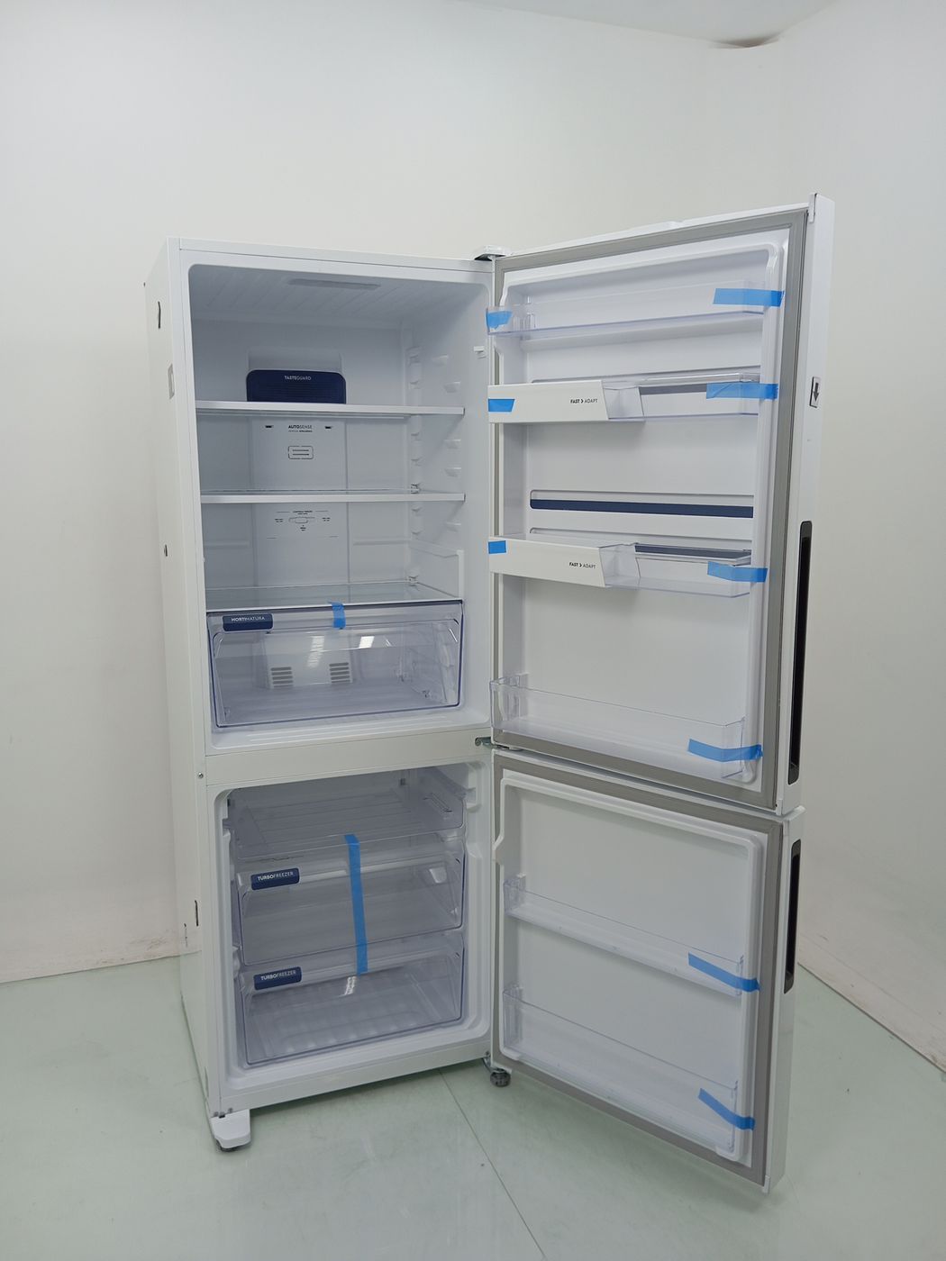 REFRIGERADOR ELECTROLUX IB7 FROST FREE INVERT