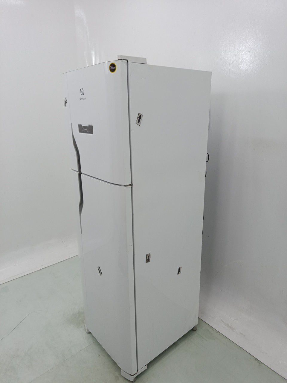 GELADEIRA ELECTROLUX DFN41 FROST FREE 371L DU