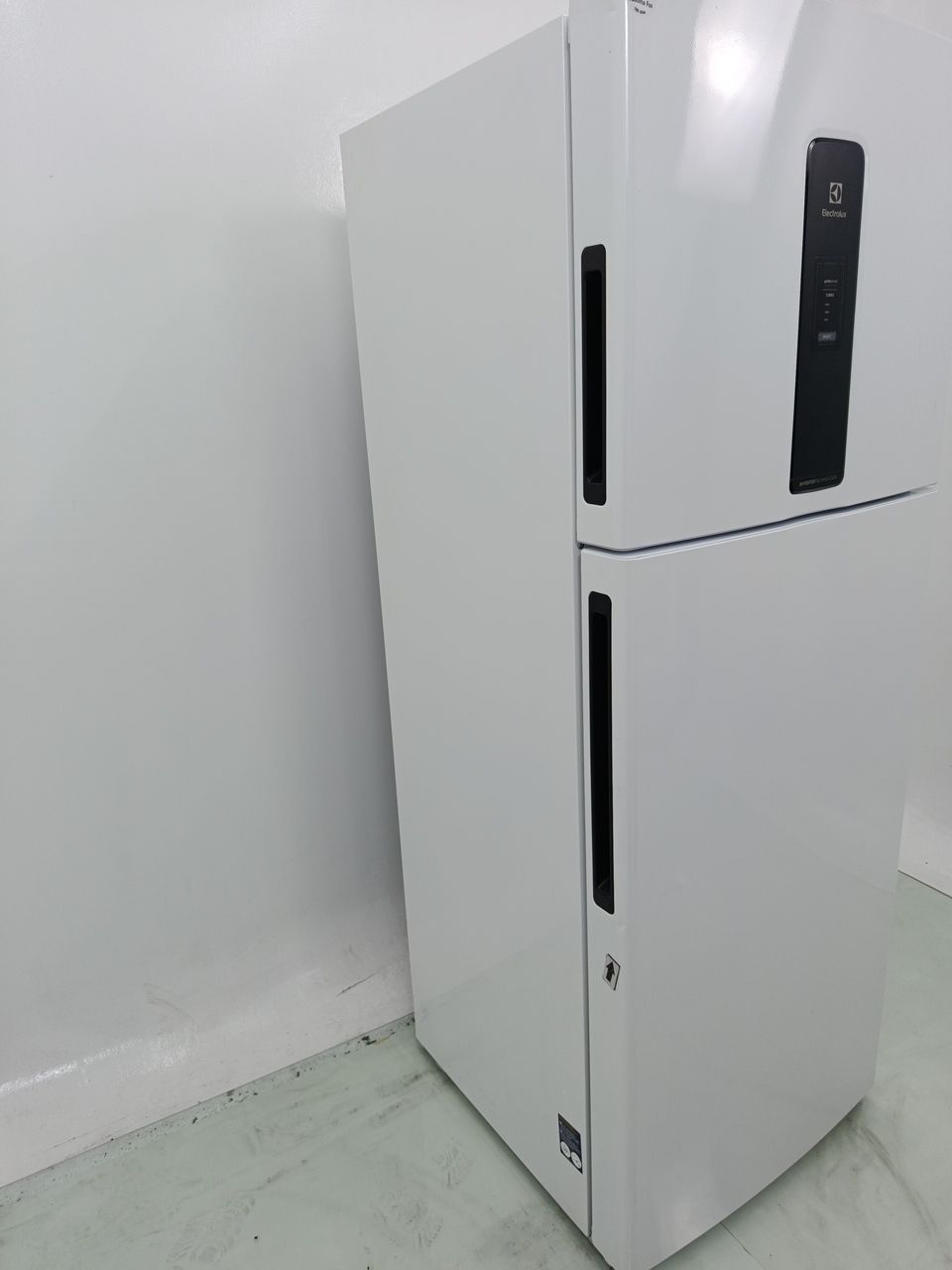 GELADEIRA ELECTROLUX IT70 FROST FREE INVERTER