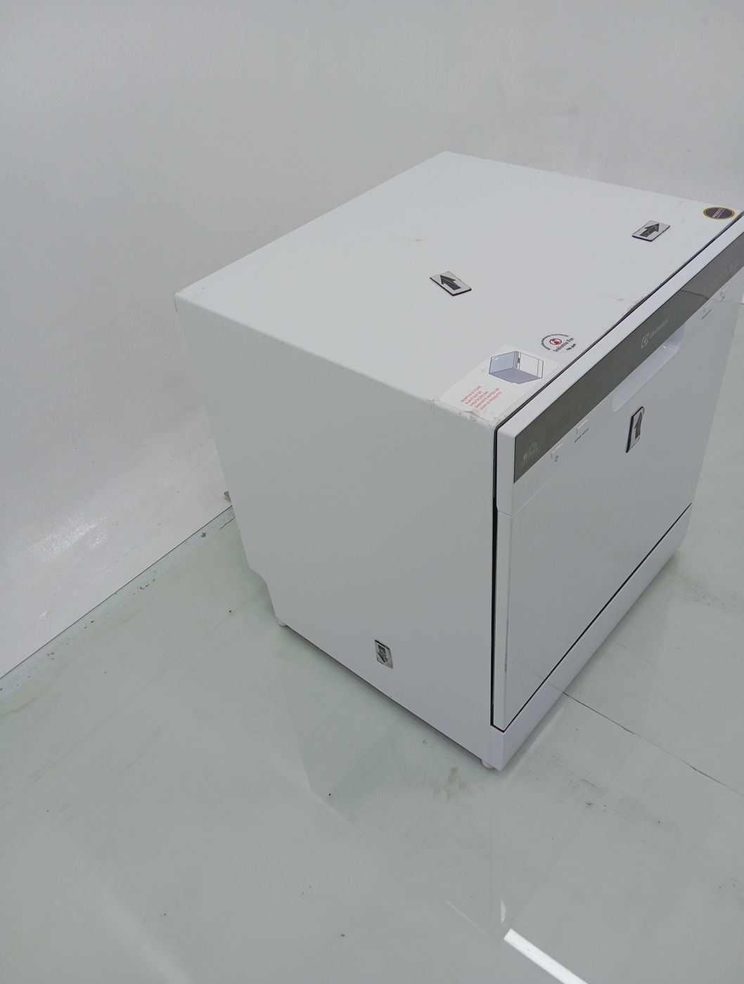 LAVA LOUCAS ELECTROLUX LL08B - Lava Louça Ele