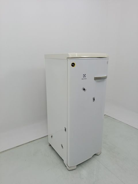 FREEZER ELECTROLUX FE19 - Freezer Vertical El