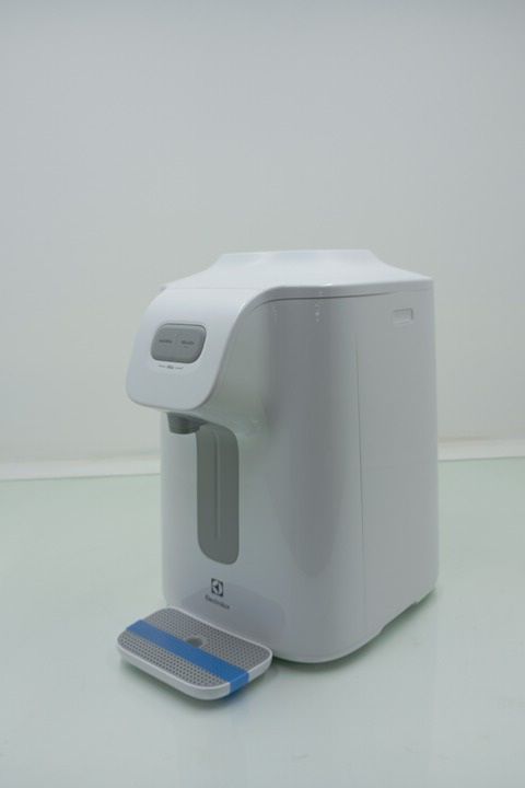 BEBEDOURO ELECTROLUX BC018 ÁGUA GELADA, FRIA 
