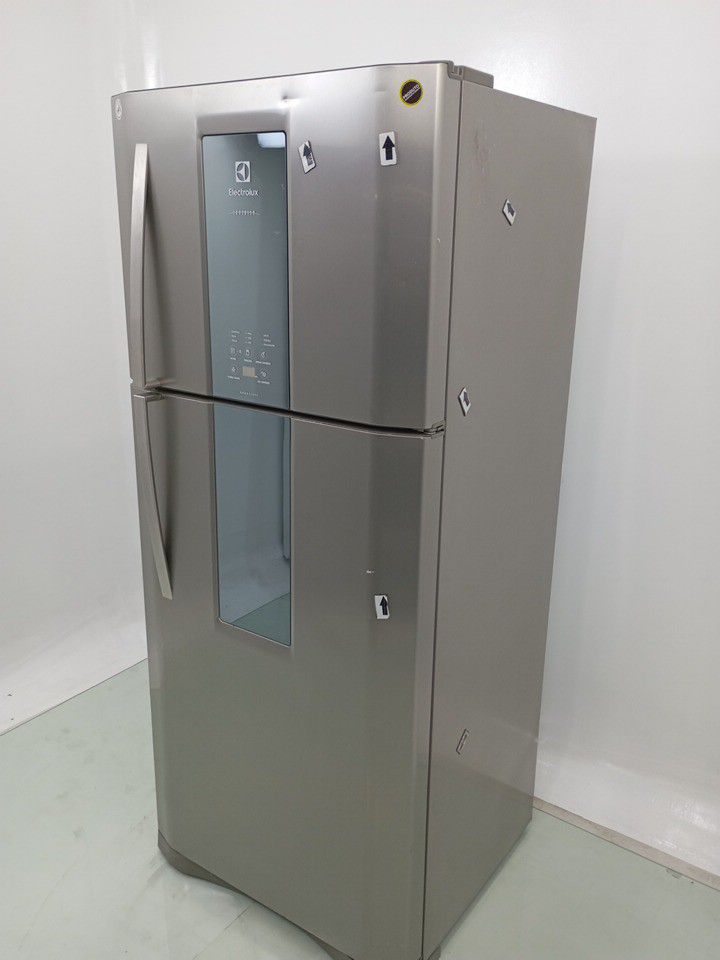 REFRIGERADOR ELECTROLUX DF82X FROST FREE 553L