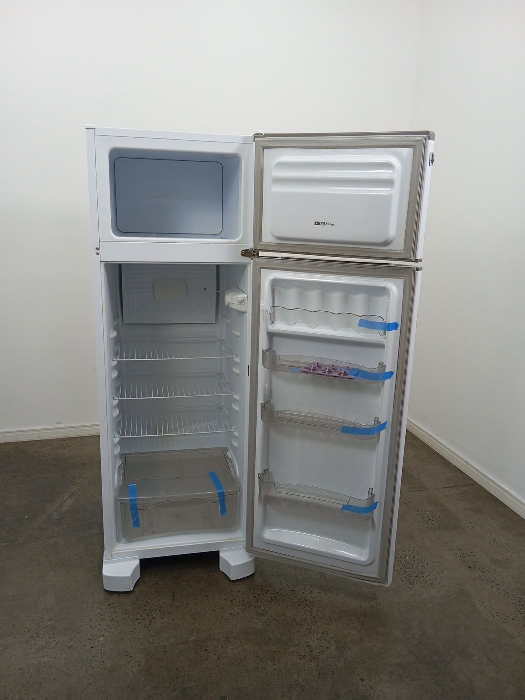 REFRIGERADOR ESMALTEC 276 LITROS RCD34 CYCLE 