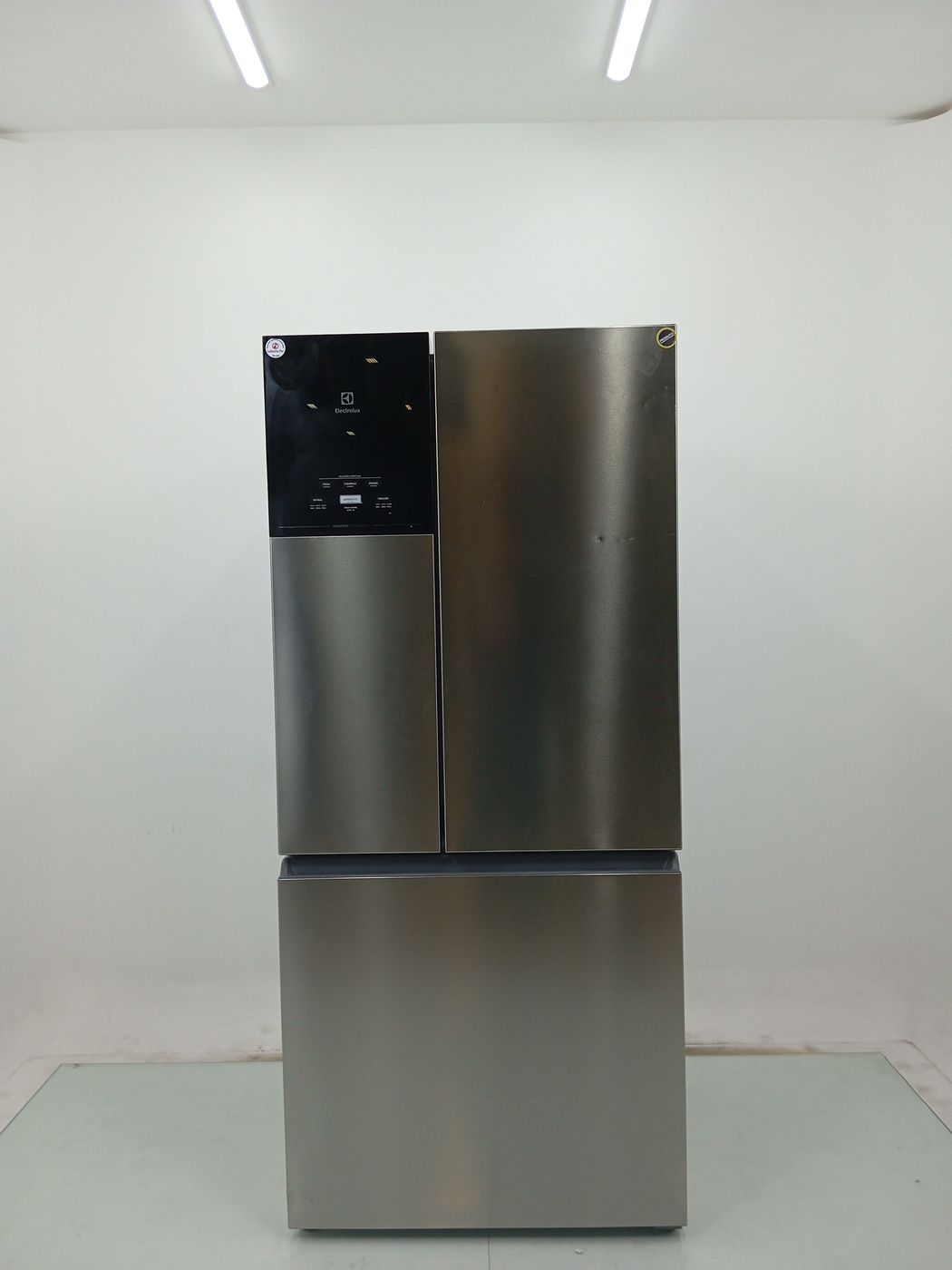REFRIGERADOR ELECTROLUX IM8S FROST FREE INVER