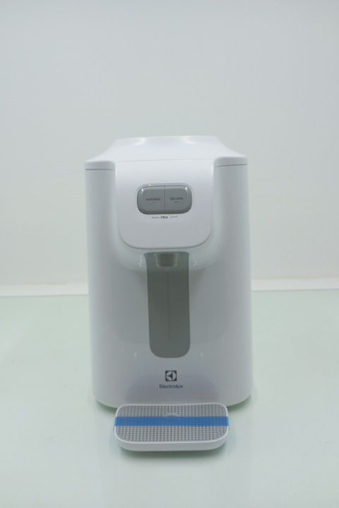 BEBEDOURO ELECTROLUX BC018 ÁGUA GELADA, FRIA 
