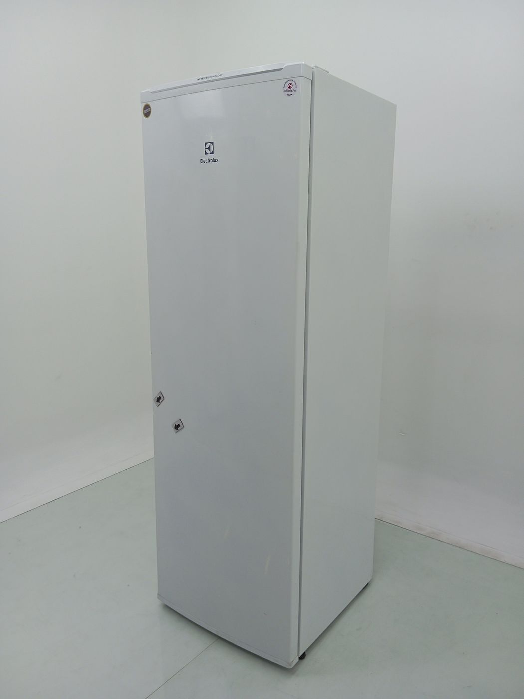 FREEZER ELECTROLUX FEI27 VERTICAL CYCLE DEFRO