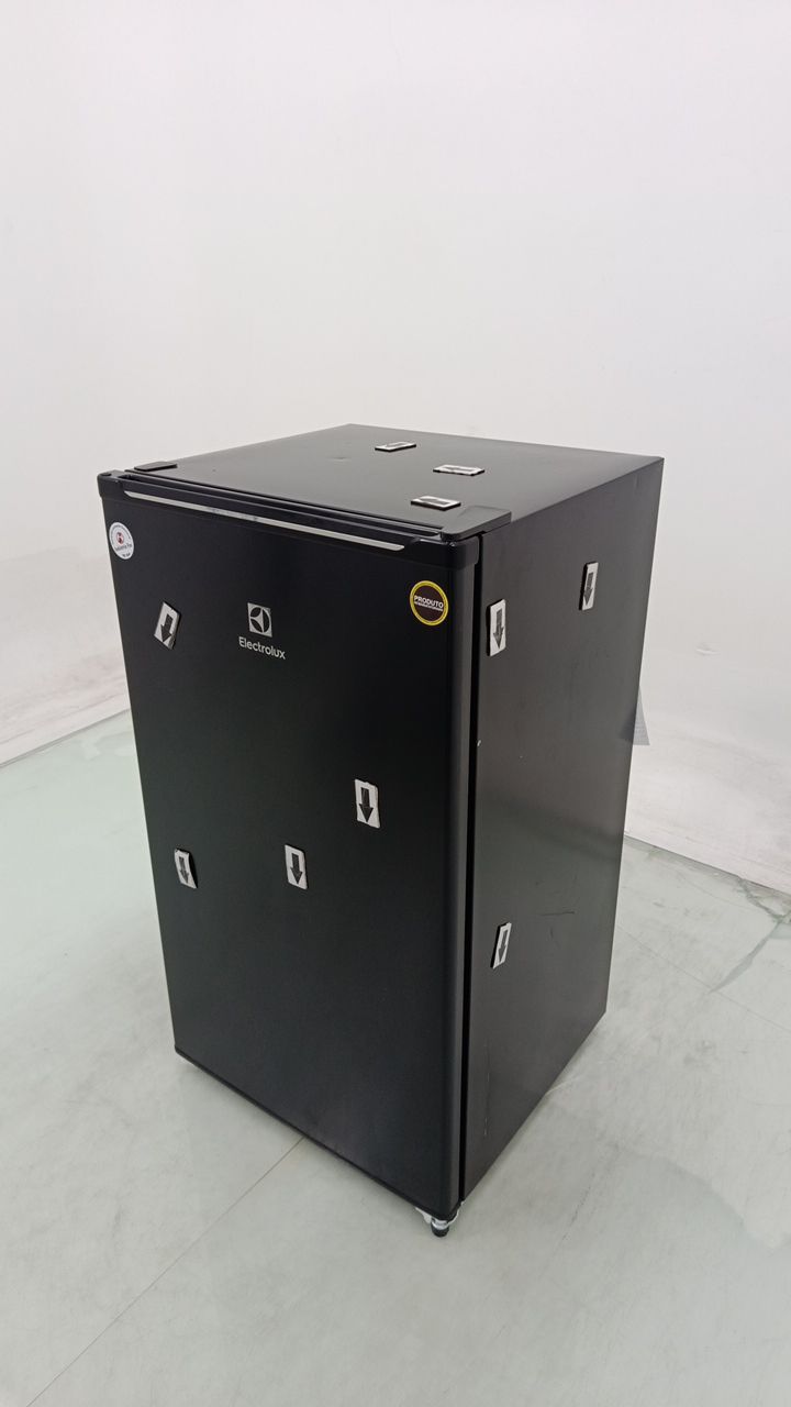 FRIGOBAR ELECTROLUX EM90B - Frigobar Electrol