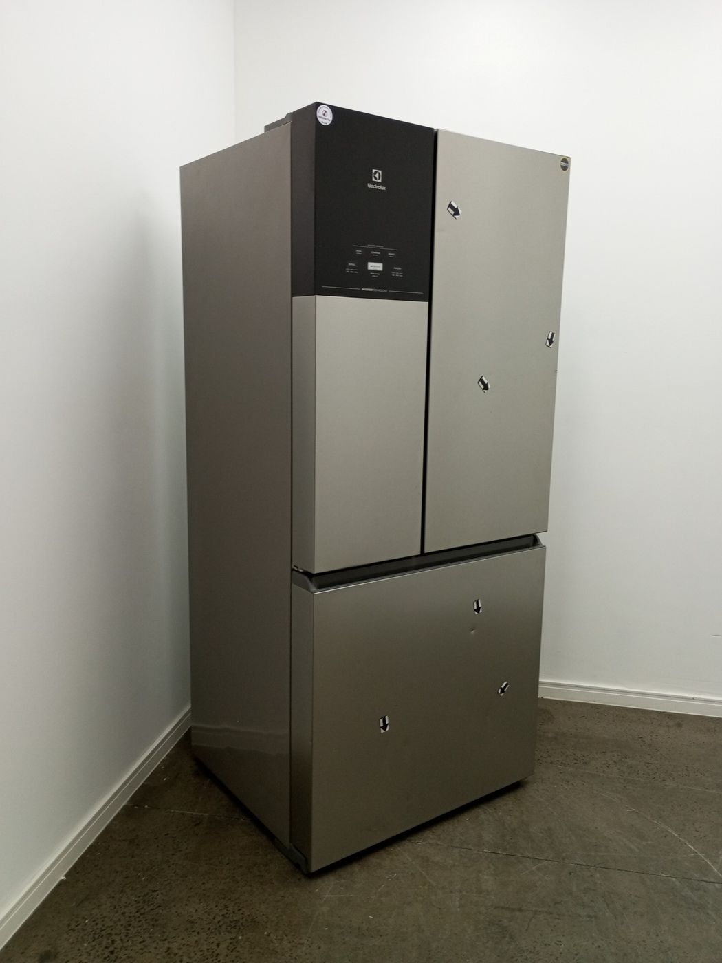 REFRIGERADOR ELECTROLUX IM8S FROST FREE INVER