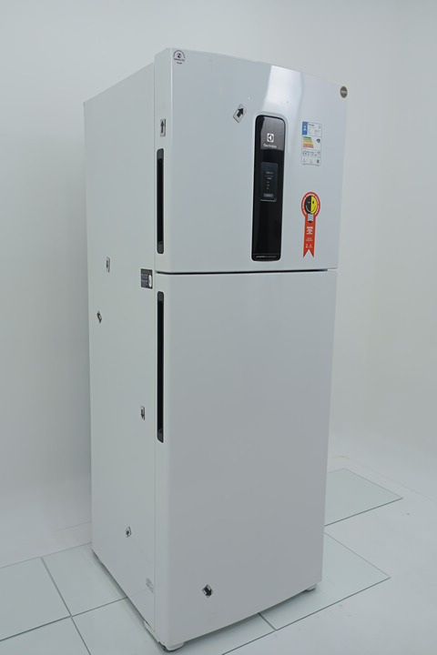 REFRIGERADOR ELECTROLUX FROST FREE INVERTER 4