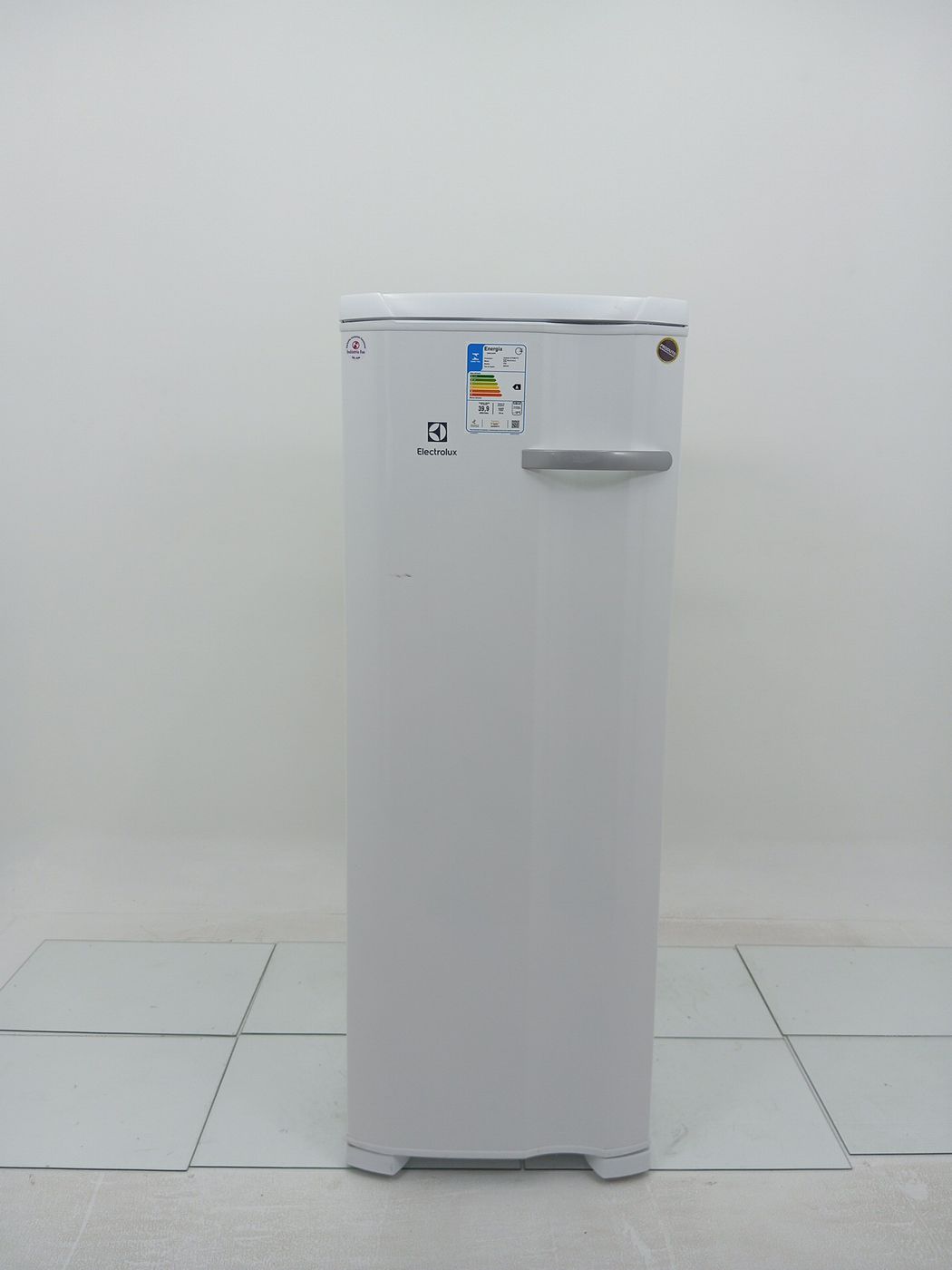 FREEZER ELECTROLUX FE23 VERTICAL CYCLE DEFROS