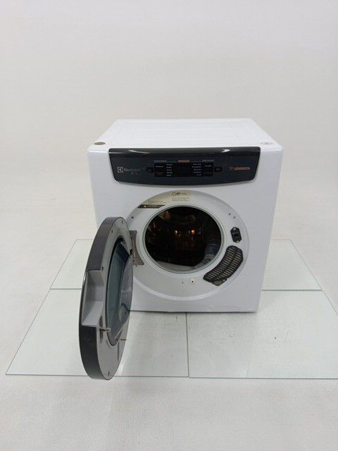 SECADORA ELECTROLUX SVB11 DE PAREDE E PISO 11