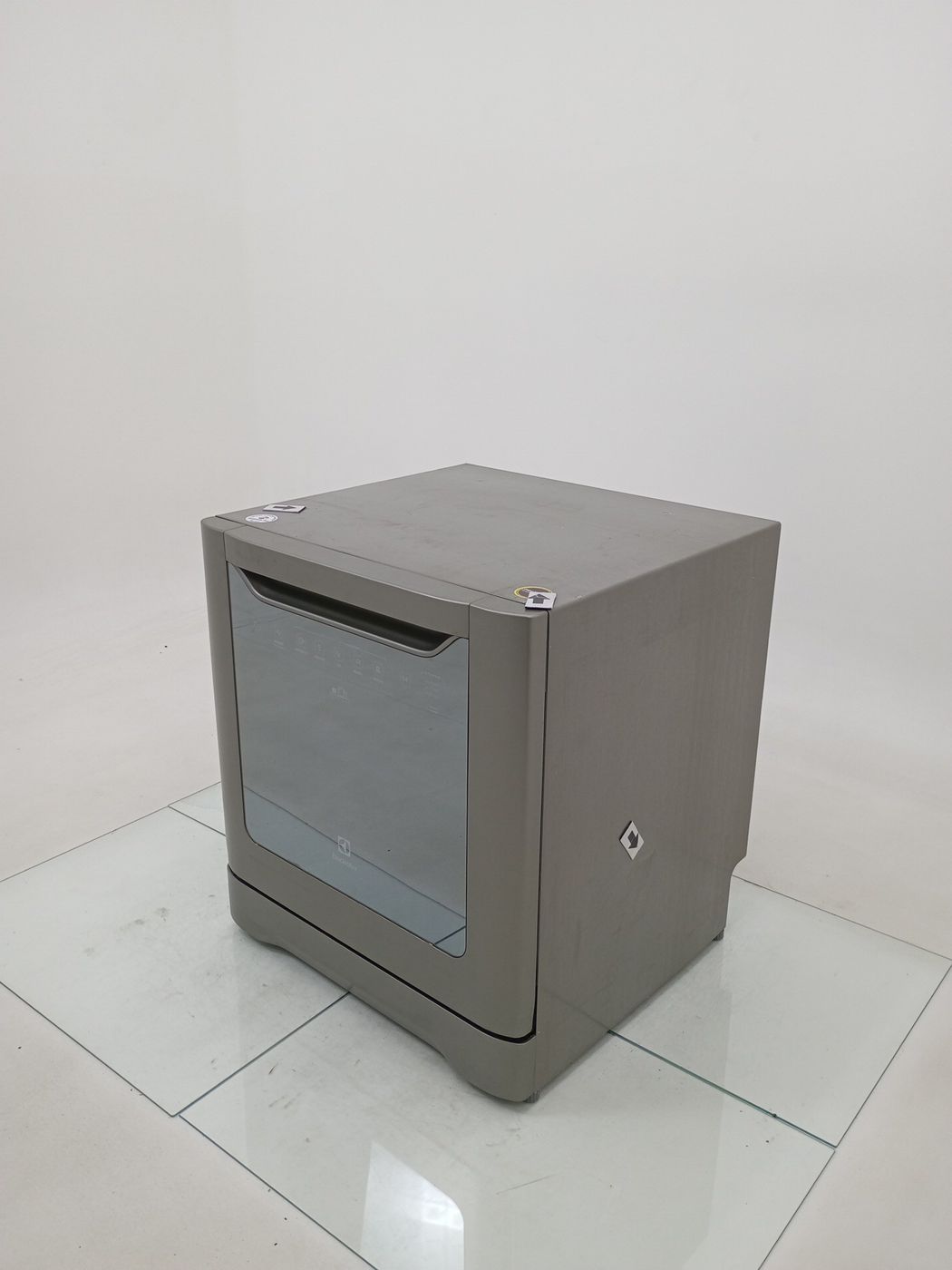 LAVA LOUCAS ELECTROLUX LL08S - Lava Louça Ele