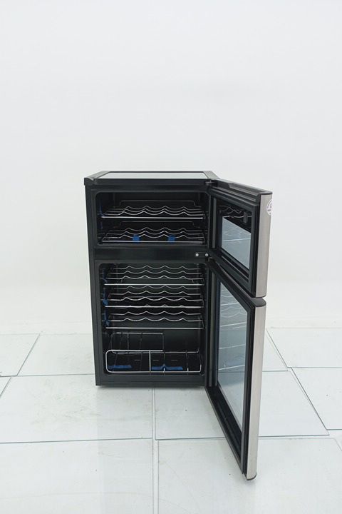 ADEGA ELECTROLUX VINHOS 2 PORTAS ACD29 29 GAR