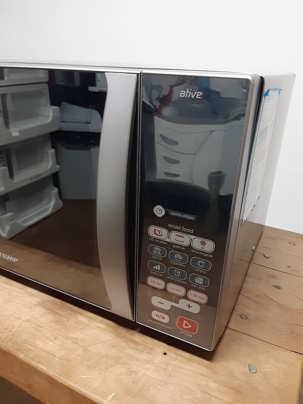 MICRO ONDAS 38L BRASTEMP