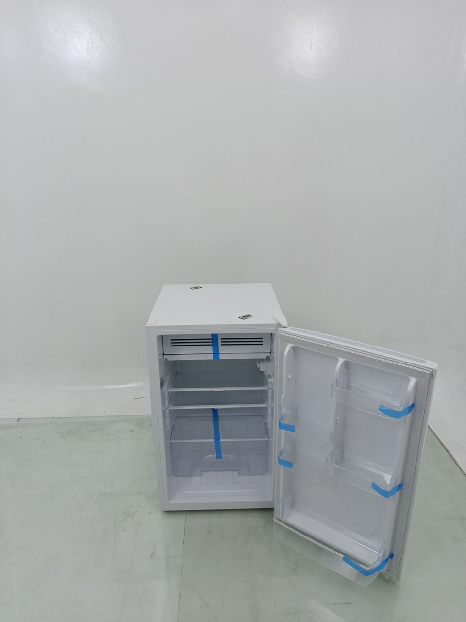 FRIGOBAR ELECTROLUX EM120 - Frigobar Electrol