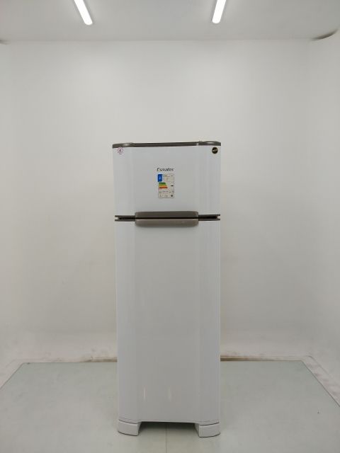 REFRIGERADOR ESMALTEC CYCLE DEFROST 2 PORTAS 