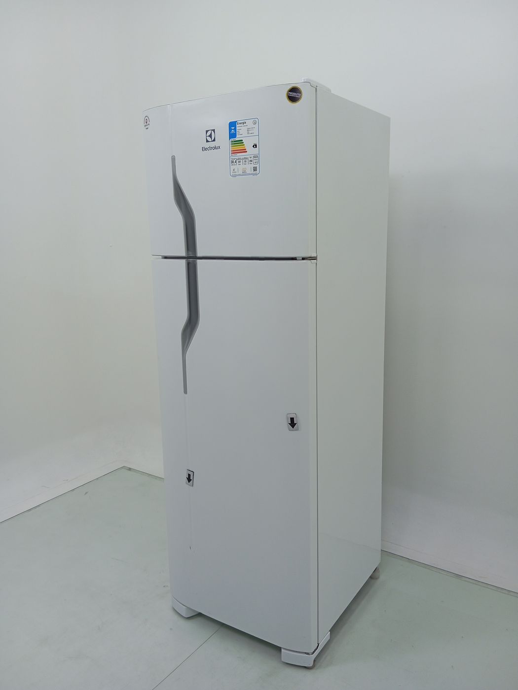 REFRIGERADOR ELECTROLUX DC35A   DUAS PORTAS C