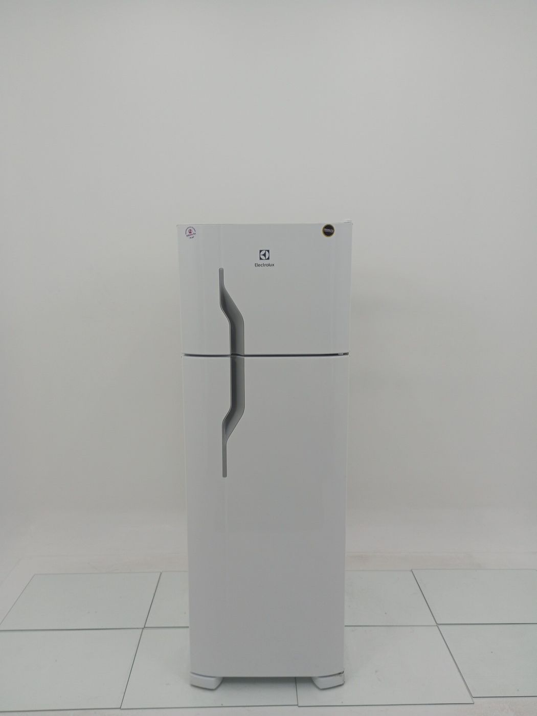 REFRIGERADOR ELECTROLUX DC35A   DUAS PORTAS C
