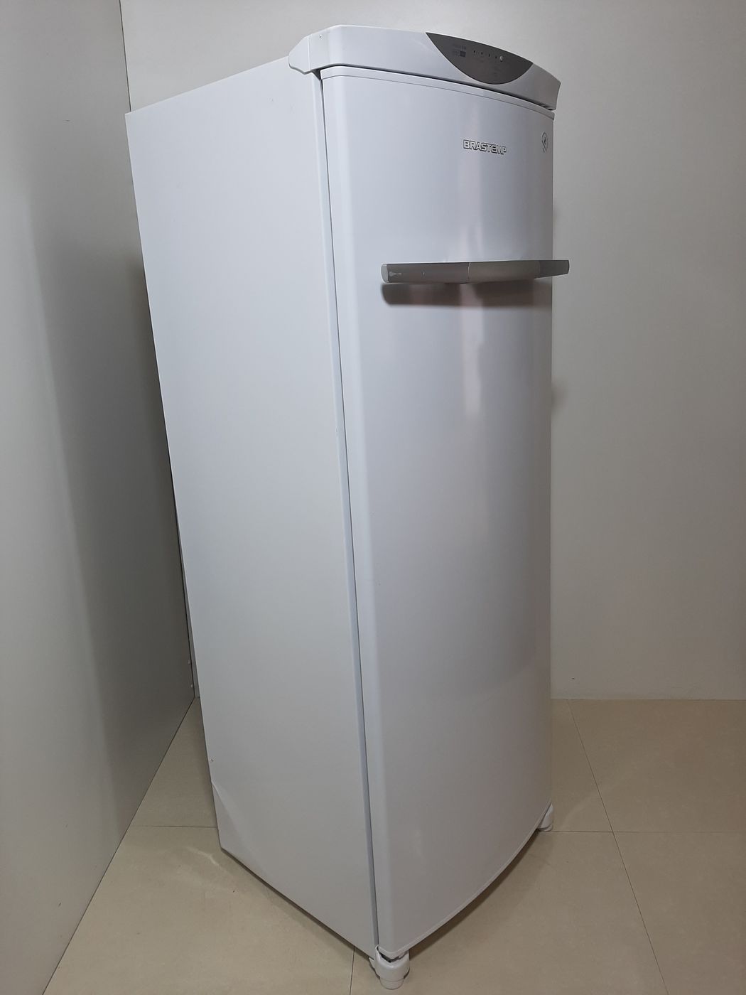 FREEZER BRASTEMP VERTICAL 1 PORTA 228L BR - B