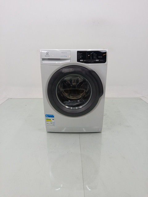 LAVADORA ELECTROLUX FRONT LOAD LFE11 11KG INV