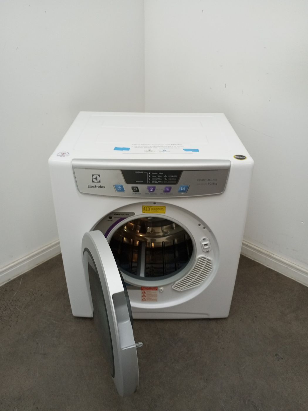 SECADORA ELECTROLUX SVP11 DE PAREDE E PISO 10
