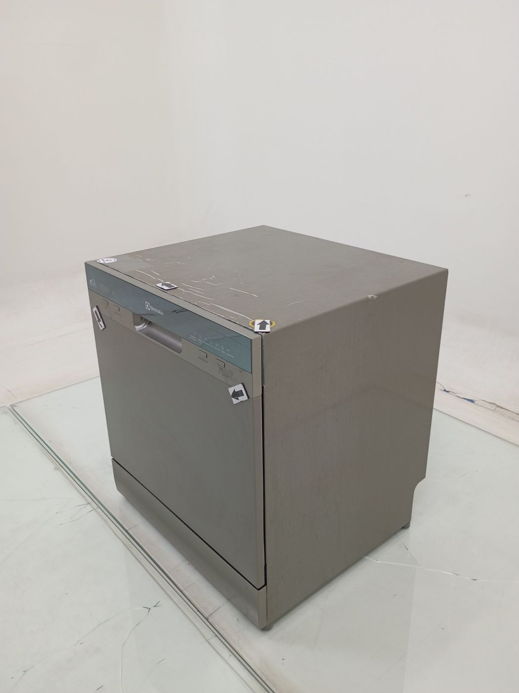 LAVA LOUCAS ELECTROLUX LL08S - Lava Louça Ele