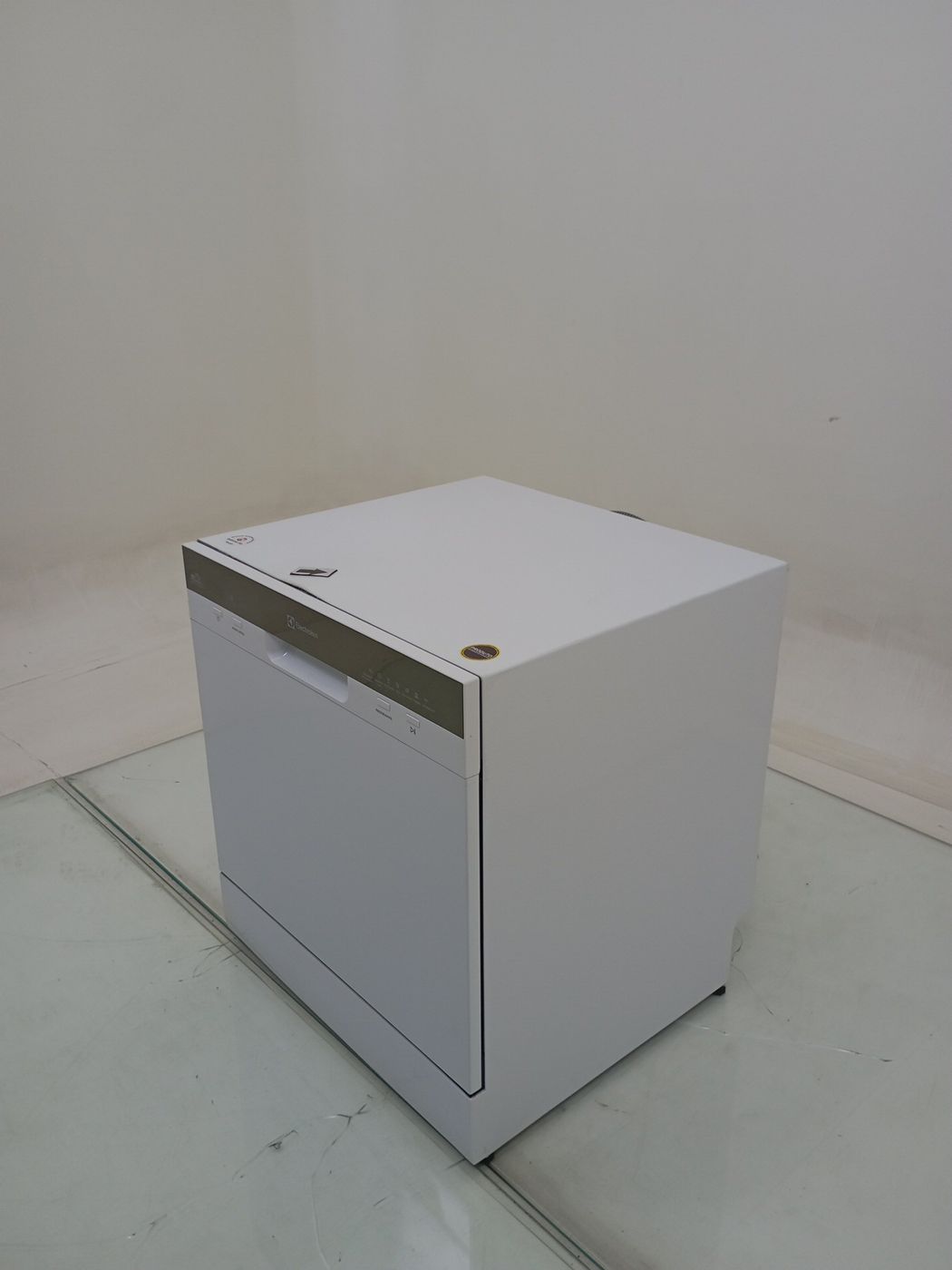 LAVA LOUCAS ELECTROLUX LL08B - Lava Louça Ele