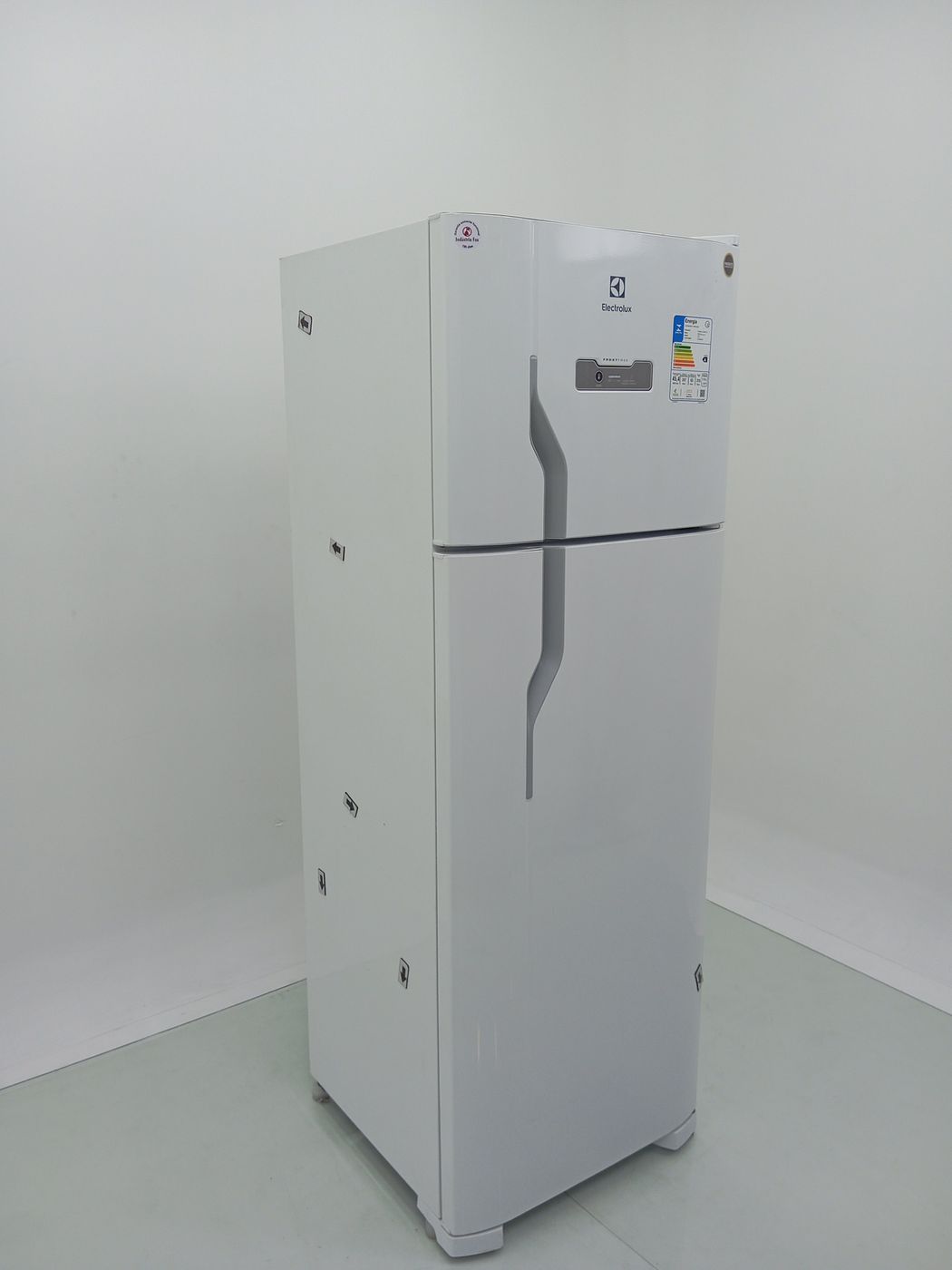 REFRIGERADOR ELECTROLUX TF39-   FROST FREE 31
