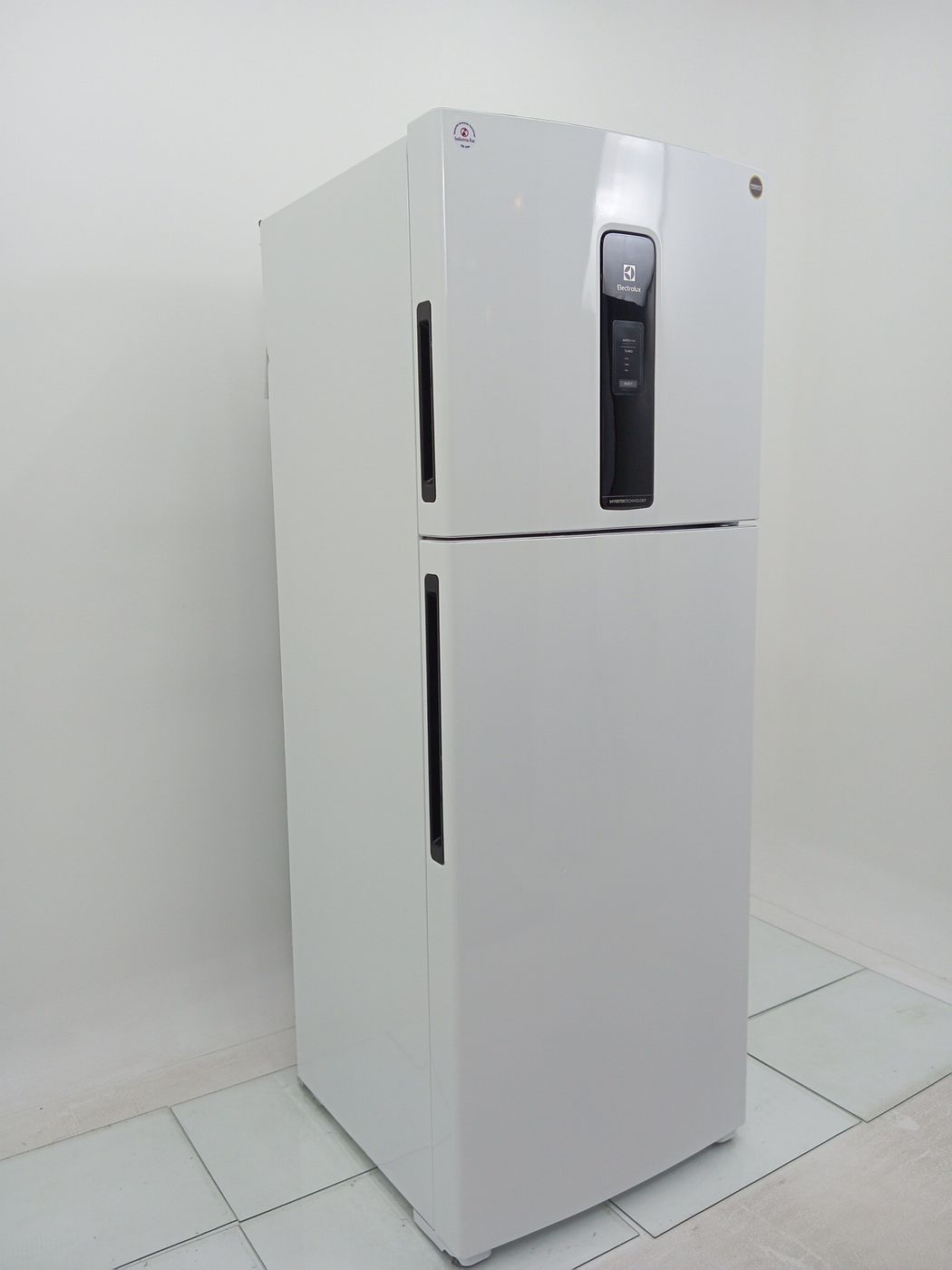 REFRIGERADOR ELECTROLUX IT70 FROST FREE INVER
