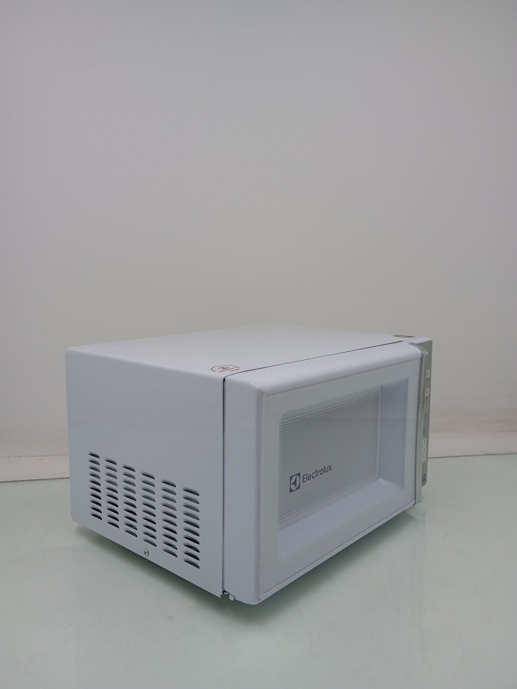 MICRO-ONDAS ELECTROLUX MB37R - BRANCO