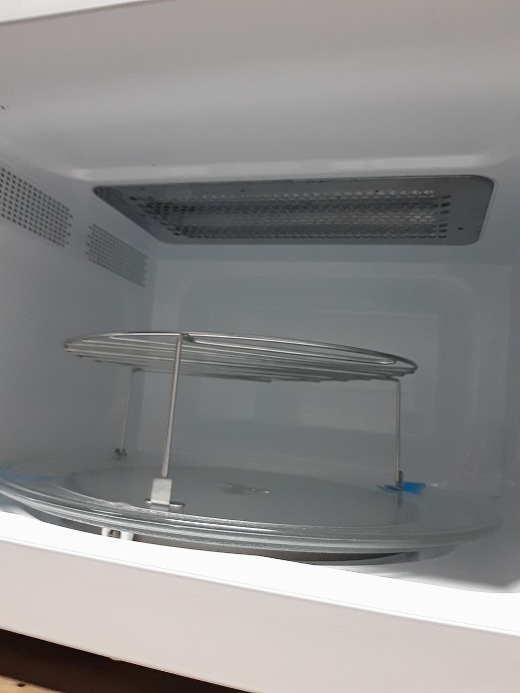 MICRO ONDAS 38L BRASTEMP