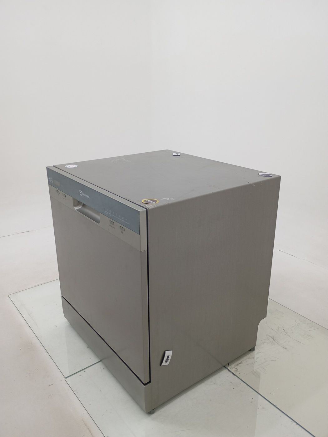 LAVA LOUCAS ELECTROLUX LL08S - Lava Louça Ele